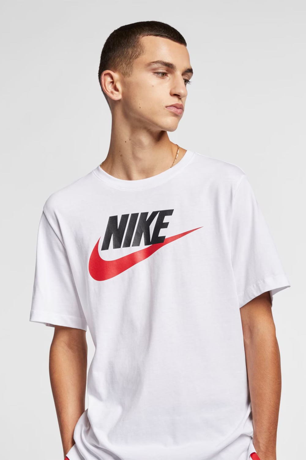 CAMISETA MC M NSW TEE ICON FUTURA AR5004-100 100-WHT/BLK/UNIVE RED G