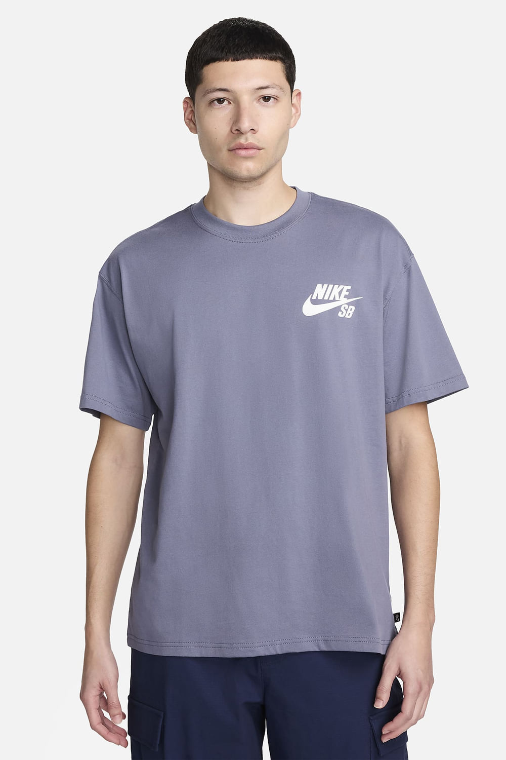 CAMISETA MANGA CURTA M NK SB TEE LOGO LBR DC7817-003 003-LIGHT CARBON M