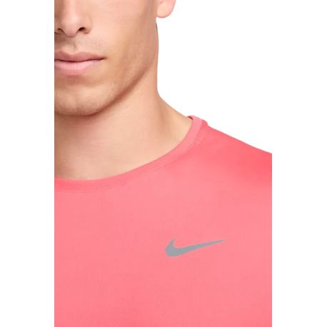 CAMISETA MANGA CURTA M NK DF UV MILER SS DV9315-629 629-ASTER PK/(REFL SILV) GG