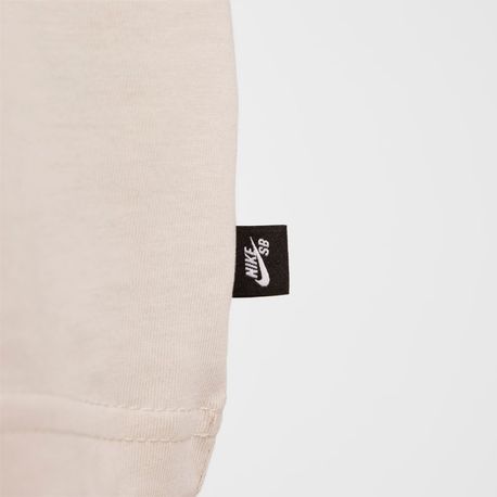 CAMISETA MC M NK SB TEE LOGO HB CV7539-104 LT OREWOOD BRN G