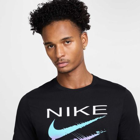 CAMISETA M NSW TEE 6MO SWSH SP25 HQ8094-010 010-BLACK GG