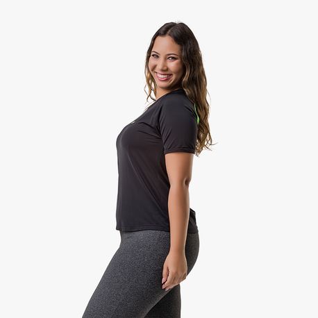 CAMISETA GOLA CARECA FEMININA 135 467 PRETO/VERDE FLUOR M